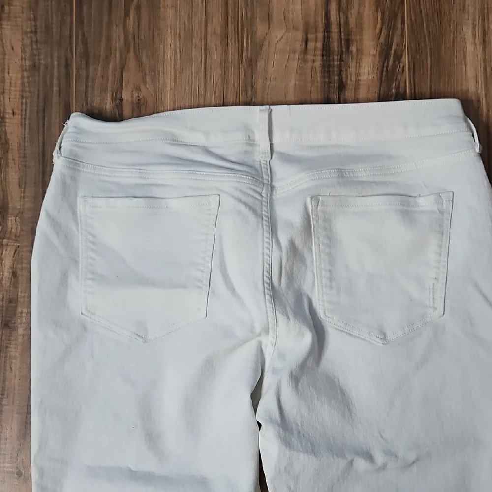 Old Navy Mid Rise Straight Women's White Jeans - Picture 11 of 12